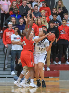 754_lenapemiddletownsouthgirlshoops005[1]